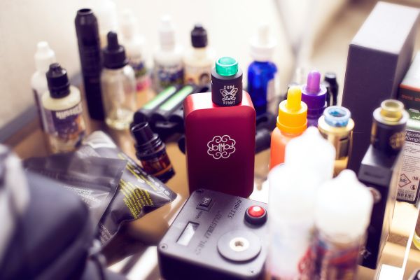 Les meilleures astuces pour acheter dans une boutique de vape en ligne